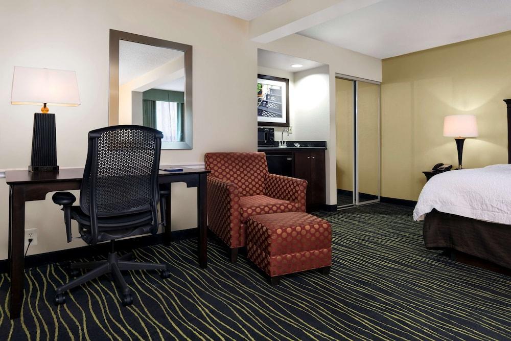 Hampton Inn Columbia I-26/Harbison Blvd מראה חיצוני תמונה