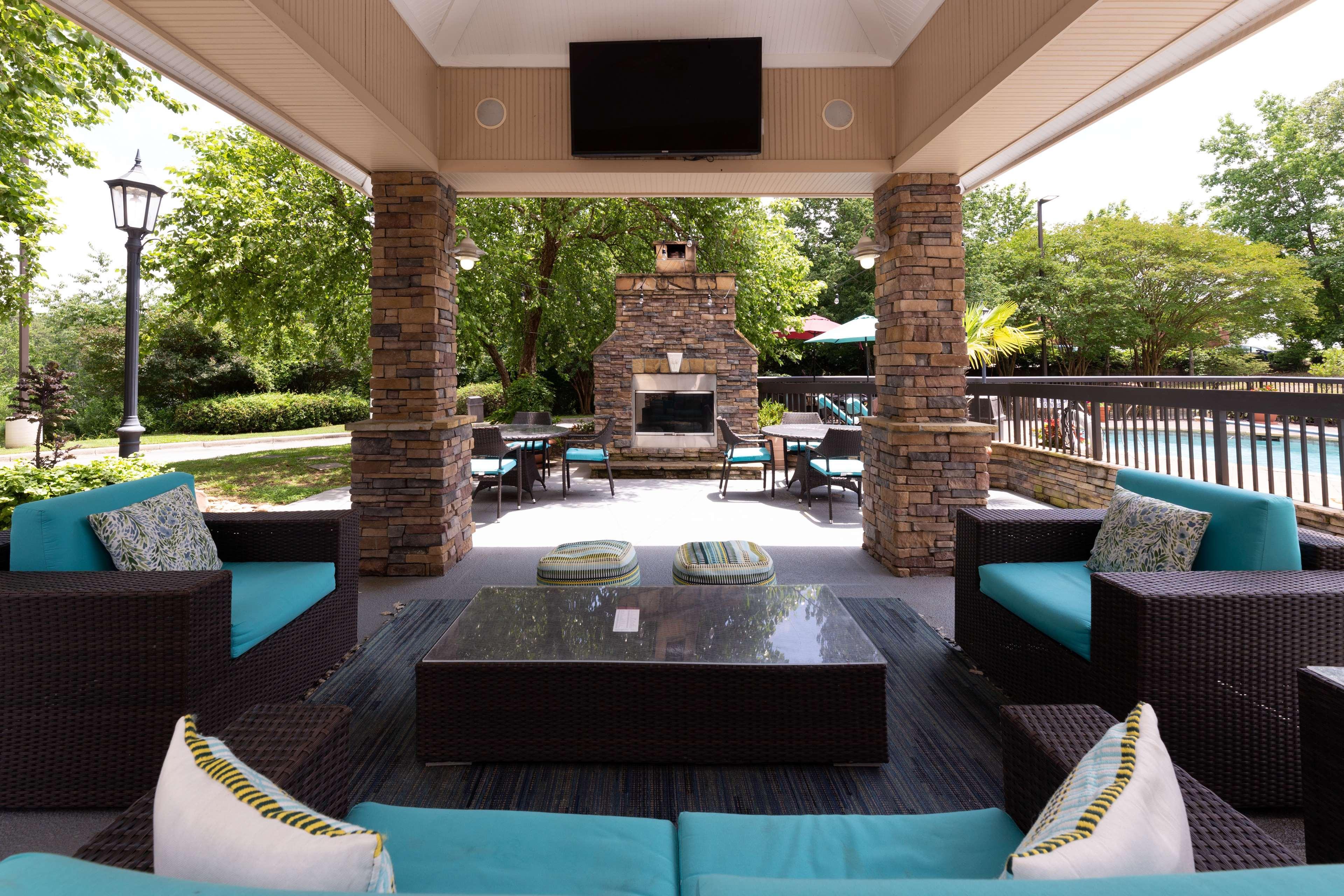 Hampton Inn Columbia I-26/Harbison Blvd מראה חיצוני תמונה