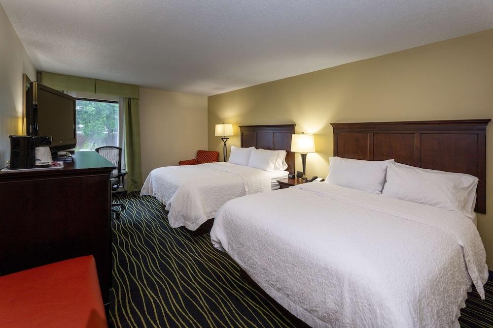 Hampton Inn Columbia I-26/Harbison Blvd מראה חיצוני תמונה